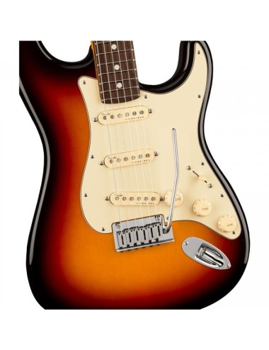 Fender AM Ultra Strat RW UB