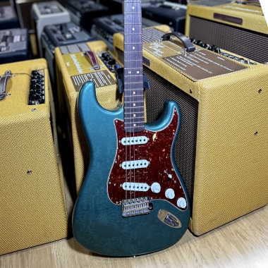 Fender CS JL23-121 63 STRAT...