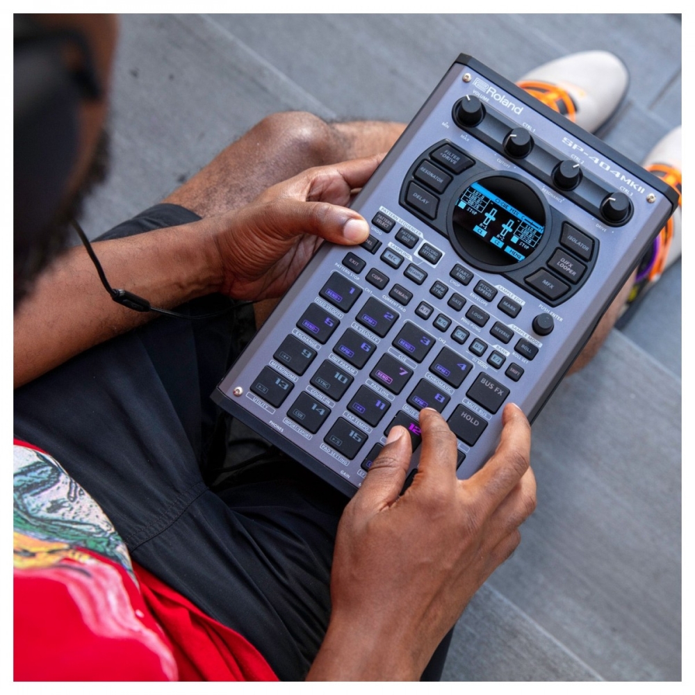 roland-sp404mkii-p-36442.jpg