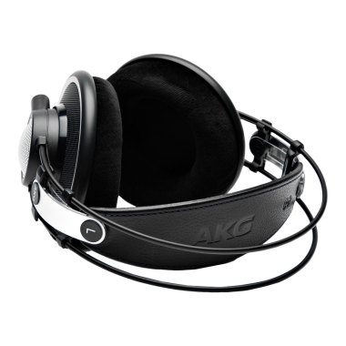 AKG K702