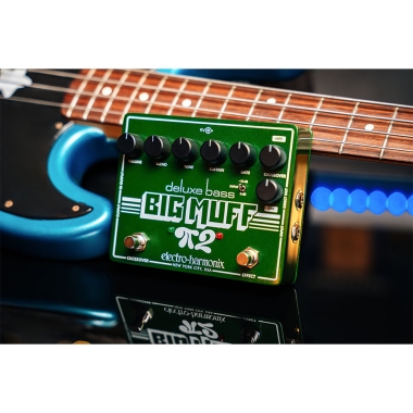 Electro Harmonix Deluxe...